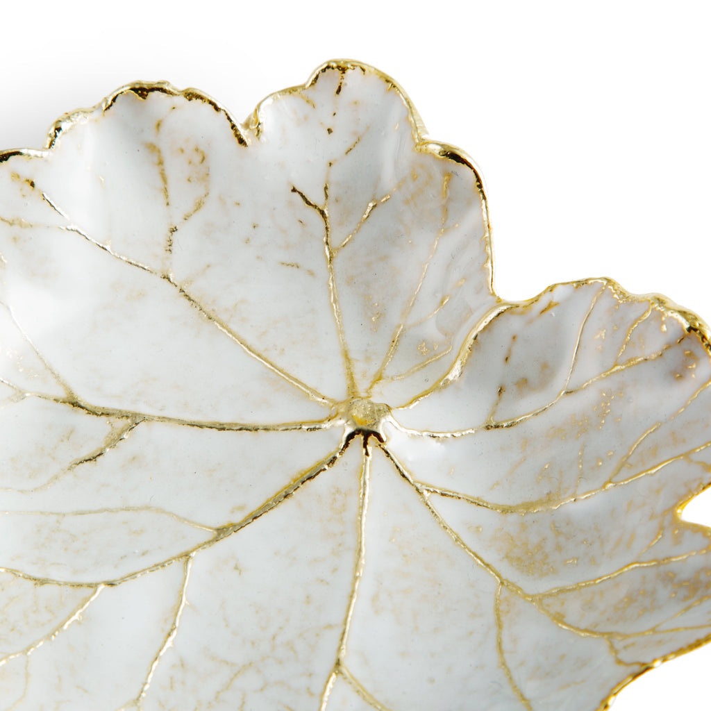 Winter Leaves Geranium Զարդաման